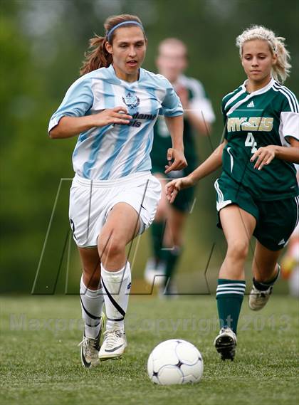 Thumbnail 1 in Notre Dame vs Bayless (MSHSAA Class 1 District 2 Final) photogallery.