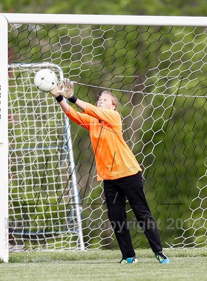 Thumbnail 3 in Notre Dame vs Bayless (MSHSAA Class 1 District 2 Final) photogallery.