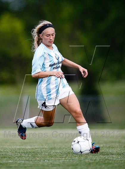 Thumbnail 2 in Notre Dame vs Bayless (MSHSAA Class 1 District 2 Final) photogallery.