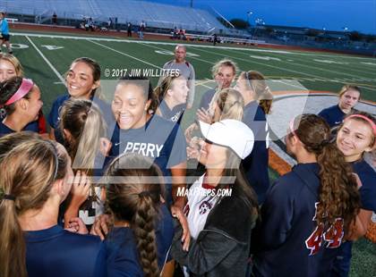 Thumbnail 3 in Perry vs. Desert Vista (Coyote Classic)  photogallery.