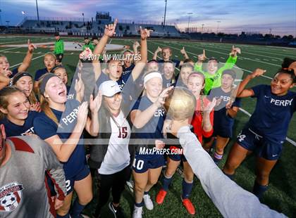 Thumbnail 3 in Perry vs. Desert Vista (Coyote Classic)  photogallery.