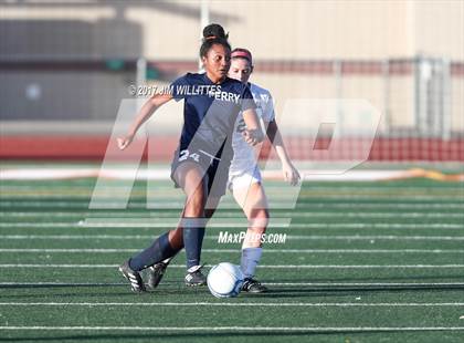 Thumbnail 2 in Perry vs. Desert Vista (Coyote Classic)  photogallery.