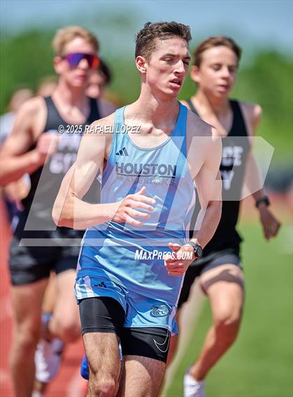Thumbnail 1 in Lake Houston Conquerors Invitational (1600M) photogallery.