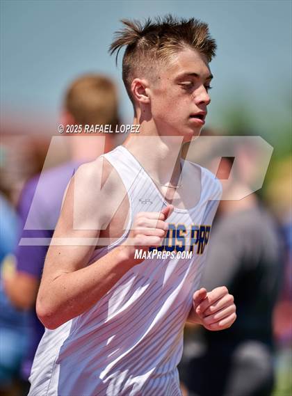 Thumbnail 1 in Lake Houston Conquerors Invitational (1600M) photogallery.