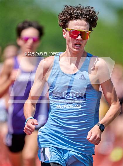Thumbnail 1 in Lake Houston Conquerors Invitational (1600M) photogallery.