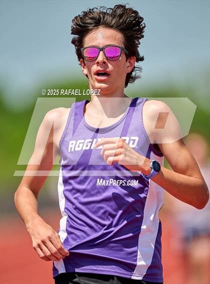 Thumbnail 2 in Lake Houston Conquerors Invitational (1600M) photogallery.