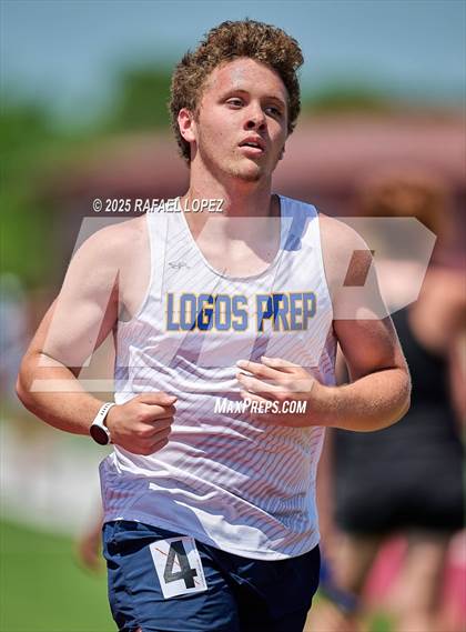 Thumbnail 2 in Lake Houston Conquerors Invitational (1600M) photogallery.