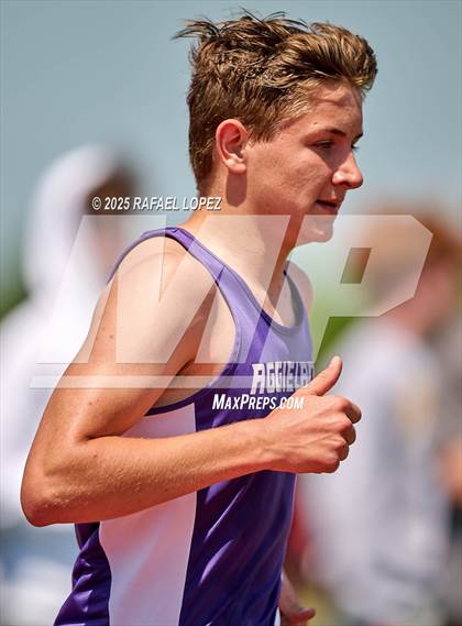 Thumbnail 3 in Lake Houston Conquerors Invitational (1600M) photogallery.