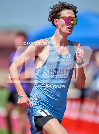 Thumbnail 2 in Lake Houston Conquerors Invitational (1600M) photogallery.