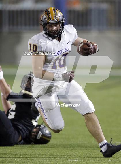 Thumbnail 3 in Rouse vs. Liberty Hill photogallery.