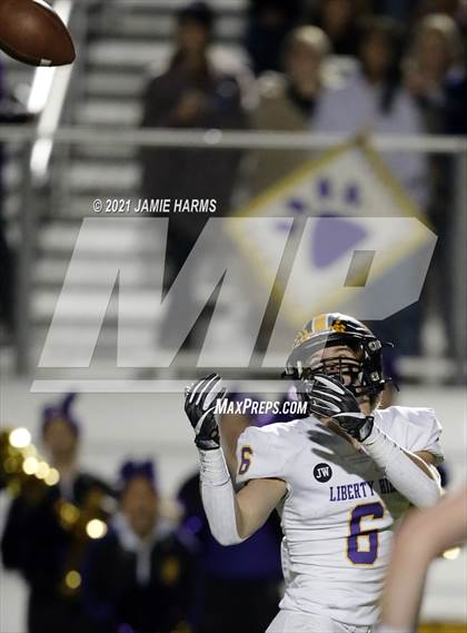 Thumbnail 2 in Rouse vs. Liberty Hill photogallery.