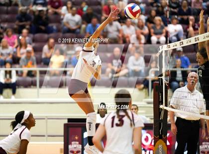 Thumbnail 1 in Waxahachie vs Red Oak photogallery.