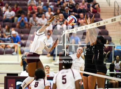 Thumbnail 2 in Waxahachie vs Red Oak photogallery.