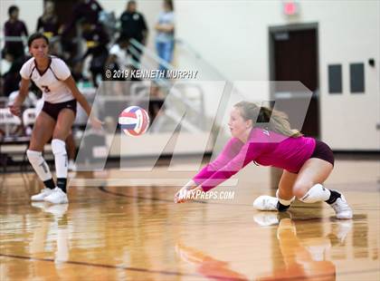 Thumbnail 2 in Waxahachie vs Red Oak photogallery.