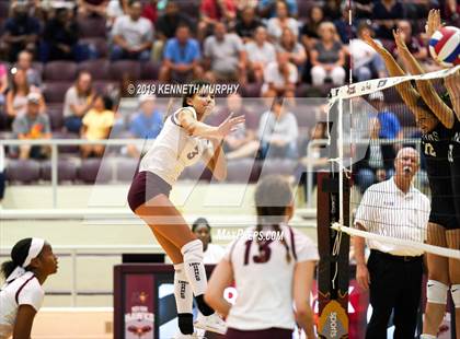 Thumbnail 3 in Waxahachie vs Red Oak photogallery.