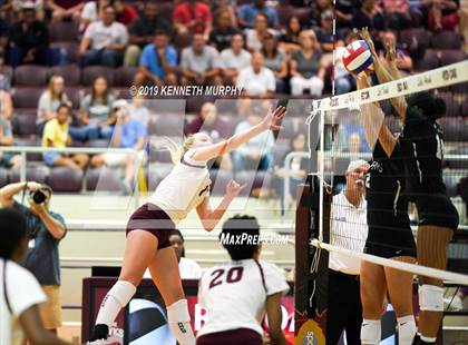 Thumbnail 1 in Waxahachie vs Red Oak photogallery.