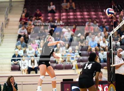 Thumbnail 2 in Waxahachie vs Red Oak photogallery.