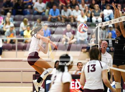 Thumbnail 3 in Waxahachie vs Red Oak photogallery.
