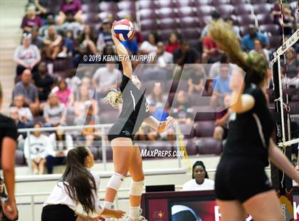 Thumbnail 1 in Waxahachie vs Red Oak photogallery.