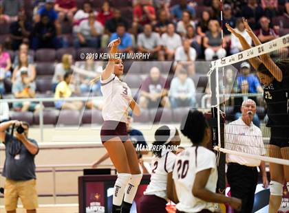 Thumbnail 1 in Waxahachie vs Red Oak photogallery.