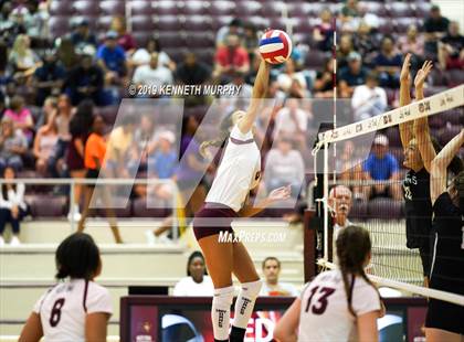 Thumbnail 3 in Waxahachie vs Red Oak photogallery.