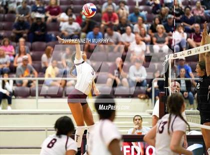 Thumbnail 1 in Waxahachie vs Red Oak photogallery.