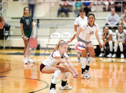 Thumbnail 3 in Waxahachie vs Red Oak photogallery.