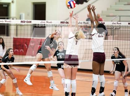 Thumbnail 1 in Waxahachie vs Red Oak photogallery.