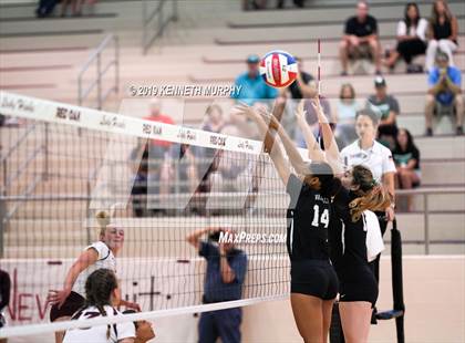 Thumbnail 3 in Waxahachie vs Red Oak photogallery.