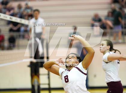 Thumbnail 3 in Waxahachie vs Red Oak photogallery.