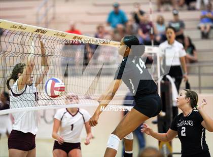 Thumbnail 1 in Waxahachie vs Red Oak photogallery.