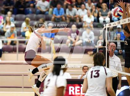 Thumbnail 1 in Waxahachie vs Red Oak photogallery.