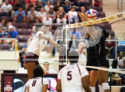 Thumbnail 1 in Waxahachie vs Red Oak photogallery.