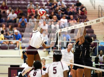 Thumbnail 1 in Waxahachie vs Red Oak photogallery.