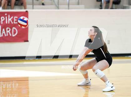Thumbnail 1 in Waxahachie vs Red Oak photogallery.