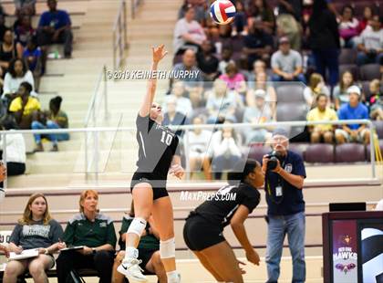 Thumbnail 3 in Waxahachie vs Red Oak photogallery.