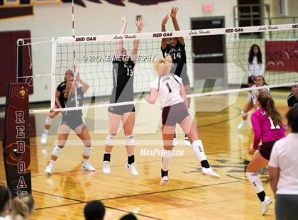 Thumbnail 3 in Waxahachie vs Red Oak photogallery.