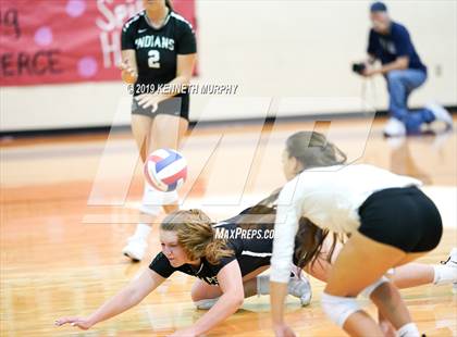 Thumbnail 3 in Waxahachie vs Red Oak photogallery.