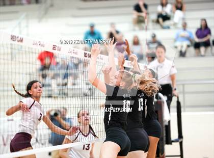Thumbnail 1 in Waxahachie vs Red Oak photogallery.