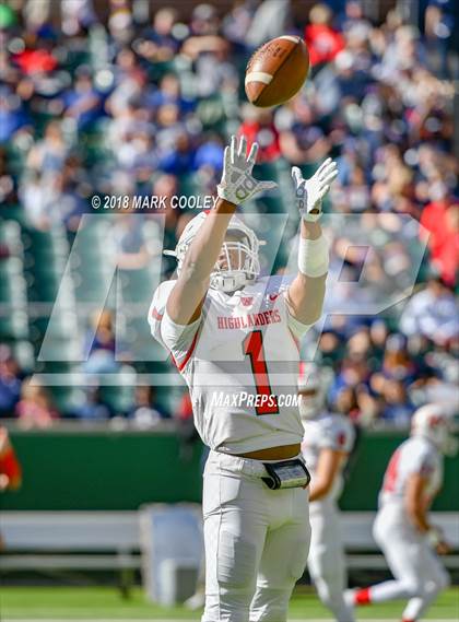 Thumbnail 2 in Allen vs. The Woodlands (UIL 6A D1 Quarterfinal) photogallery.