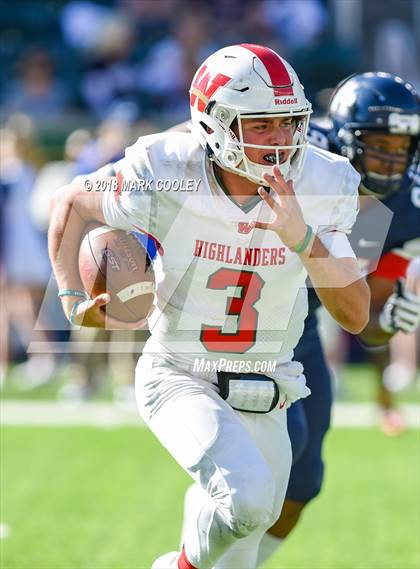 Thumbnail 2 in Allen vs. The Woodlands (UIL 6A D1 Quarterfinal) photogallery.
