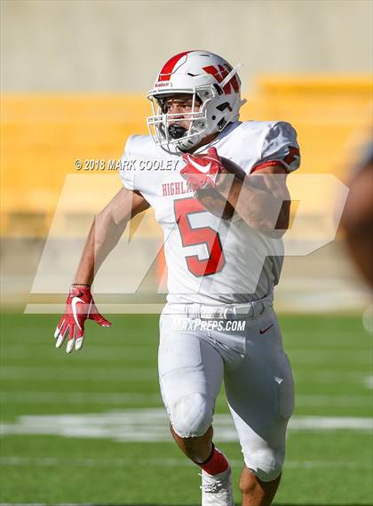 Thumbnail 3 in Allen vs. The Woodlands (UIL 6A D1 Quarterfinal) photogallery.