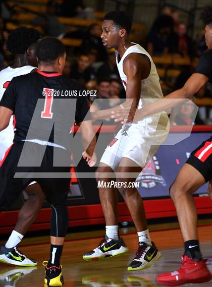 Thumbnail 3 in Etiwanda vs. Westchester (Nike Extravaganza) photogallery.