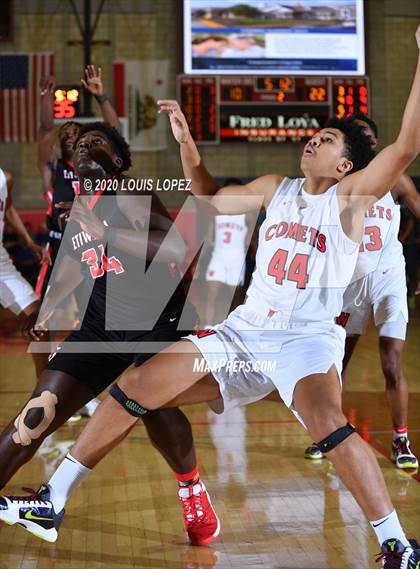 Thumbnail 1 in Etiwanda vs. Westchester (Nike Extravaganza) photogallery.
