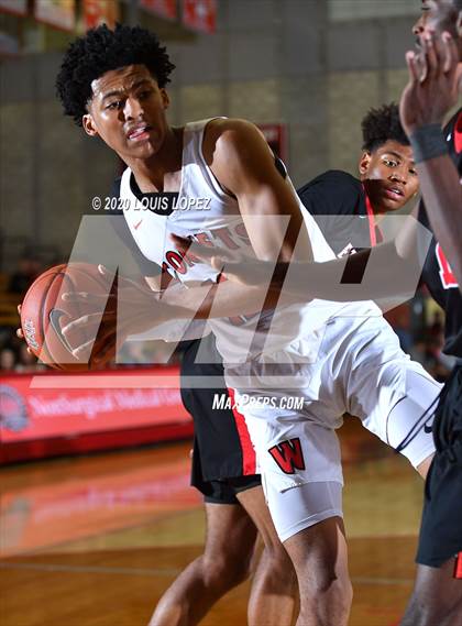 Thumbnail 2 in Etiwanda vs. Westchester (Nike Extravaganza) photogallery.