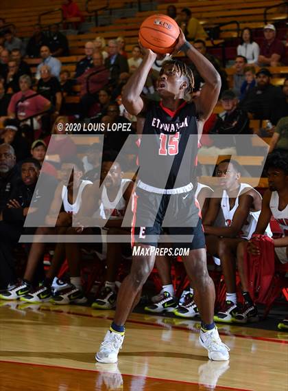 Thumbnail 2 in Etiwanda vs. Westchester (Nike Extravaganza) photogallery.