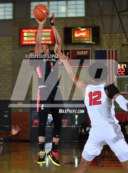 Thumbnail 2 in Etiwanda vs. Westchester (Nike Extravaganza) photogallery.