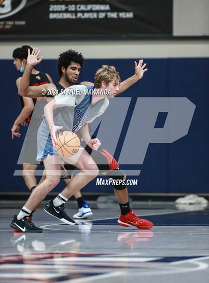 Thumbnail 3 in Palisades vs Centennial (19th Annual Rose City Roundball classic) photogallery.