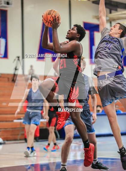 Thumbnail 3 in Palisades vs Centennial (19th Annual Rose City Roundball classic) photogallery.