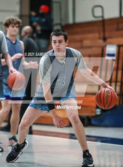 Thumbnail 1 in Palisades vs Centennial (19th Annual Rose City Roundball classic) photogallery.